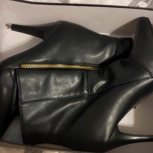Ankle boots